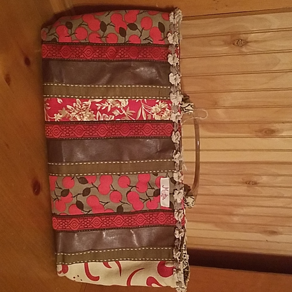 Meta hari purse